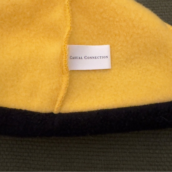 Vintage Casual Connections Fleece Beanie - Picture 3 of 4